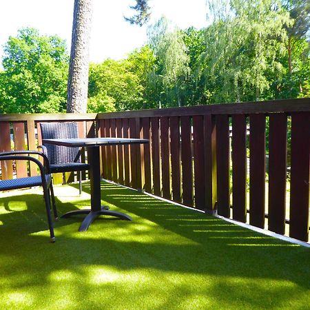 Wohung Mit Balkon Und Garten Nahe Stadtgrenze ブランケンフェルデ＝マーロウ エクステリア 写真