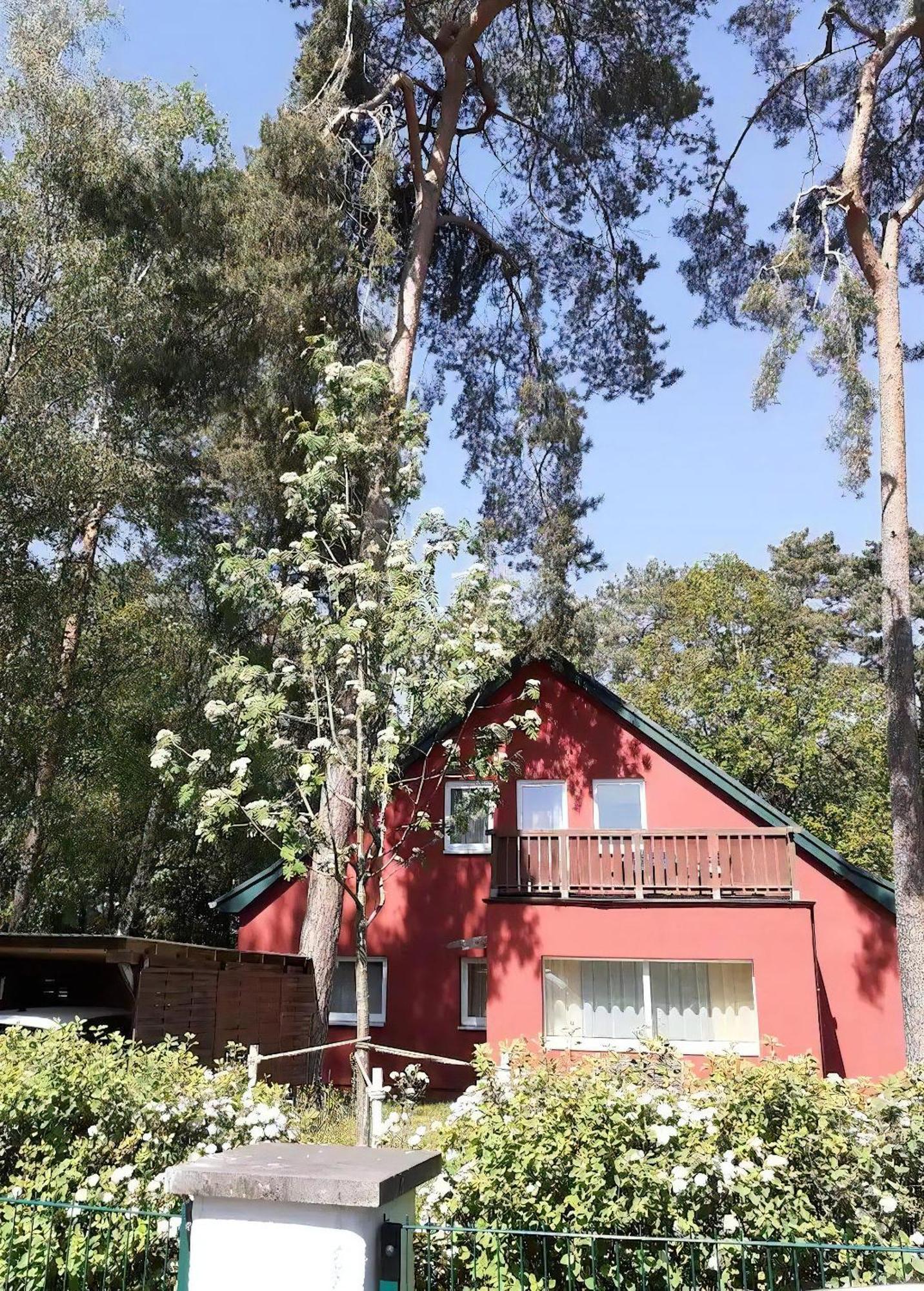 Wohung Mit Balkon Und Garten Nahe Stadtgrenze ブランケンフェルデ＝マーロウ エクステリア 写真
